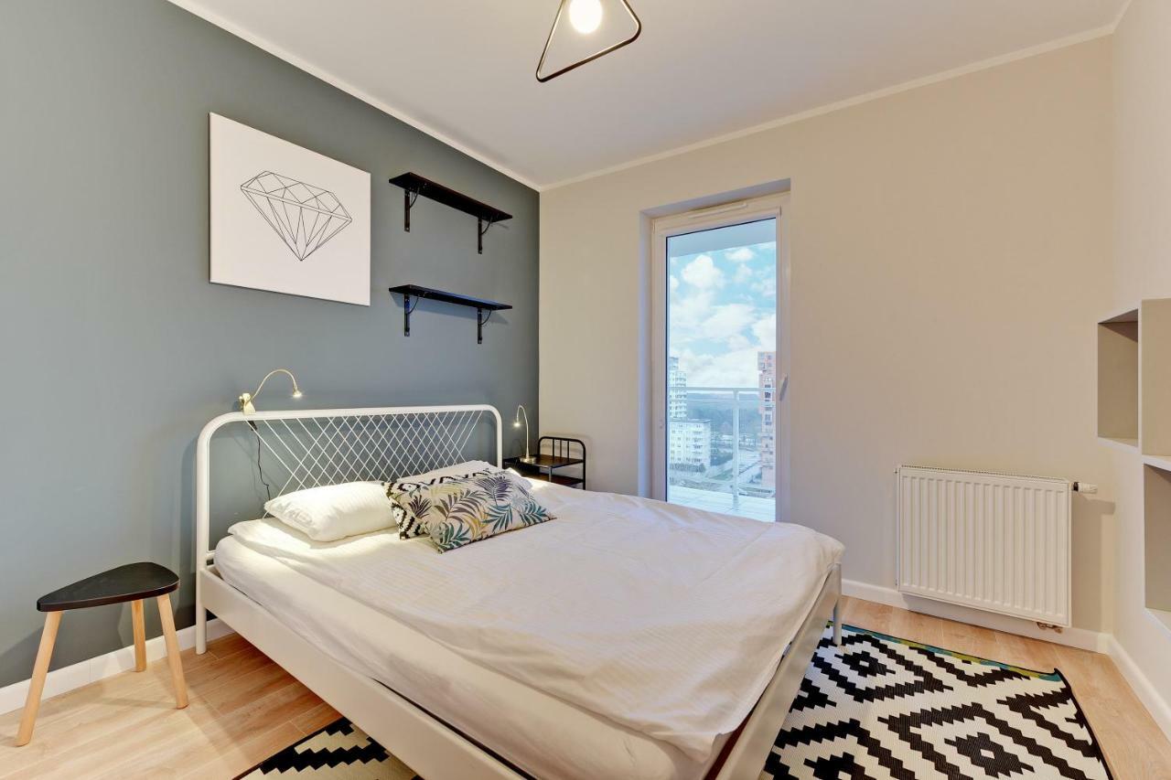 Beautiful Seaside View Apartments - 4 Oceans Premium Гданьск Экстерьер фото