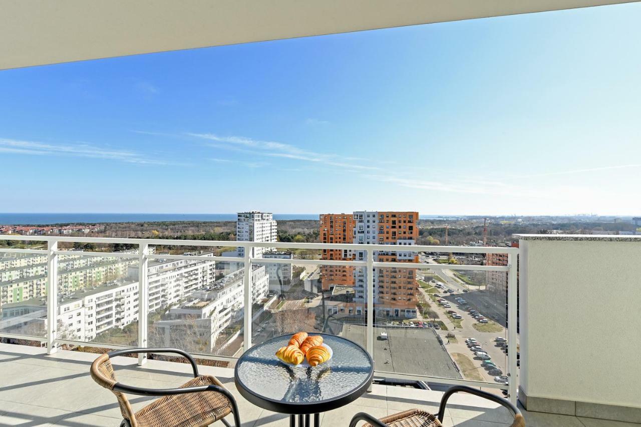 Beautiful Seaside View Apartments - 4 Oceans Premium Гданьск Экстерьер фото
