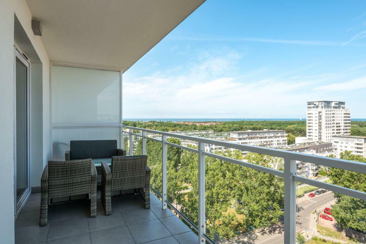 Beautiful Seaside View Apartments - 4 Oceans Premium Гданьск Экстерьер фото