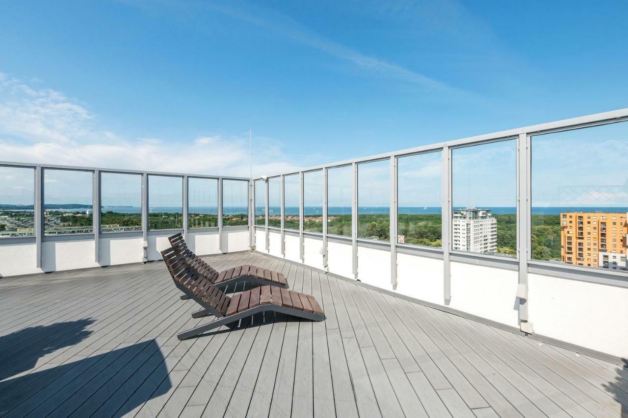 Beautiful Seaside View Apartments - 4 Oceans Premium Гданьск Экстерьер фото